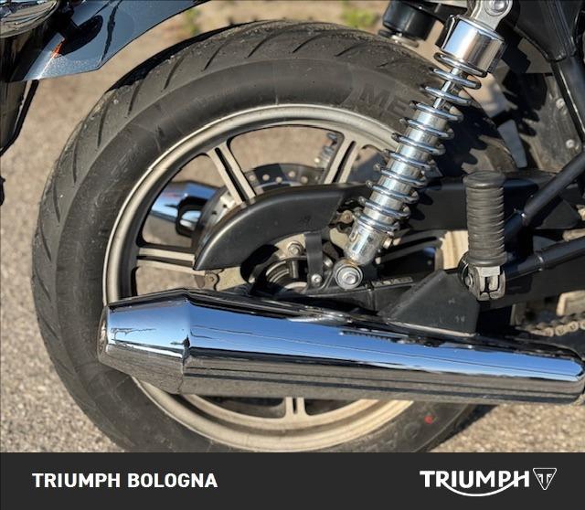 TRIUMPH Bonneville 865 SE