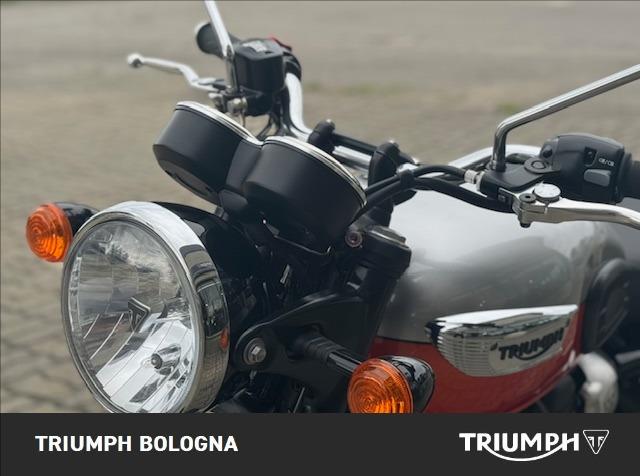 TRIUMPH Bonneville 900 T100 Aluminium/Baja Orange E5