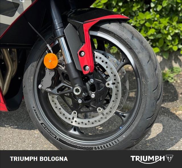 TRIUMPH Daytona 660 Abs