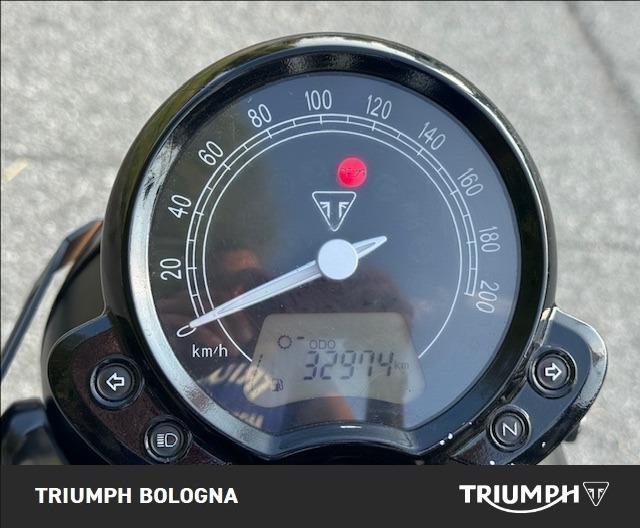 TRIUMPH Street Twin 900 