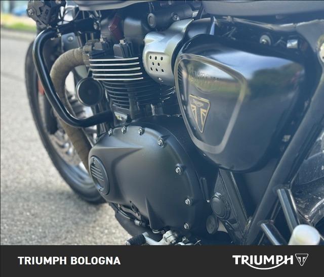 TRIUMPH Street Twin 900 
