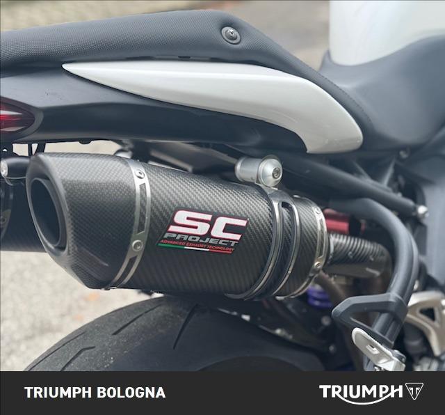 TRIUMPH Speed Triple 1050 