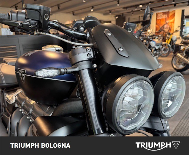 TRIUMPH Rocket III 2500 Storm R