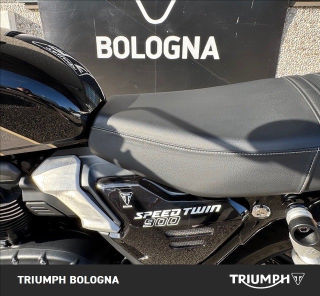 TRIUMPH Speed Twin 900 Phantom Black/Aurum Gold Abs