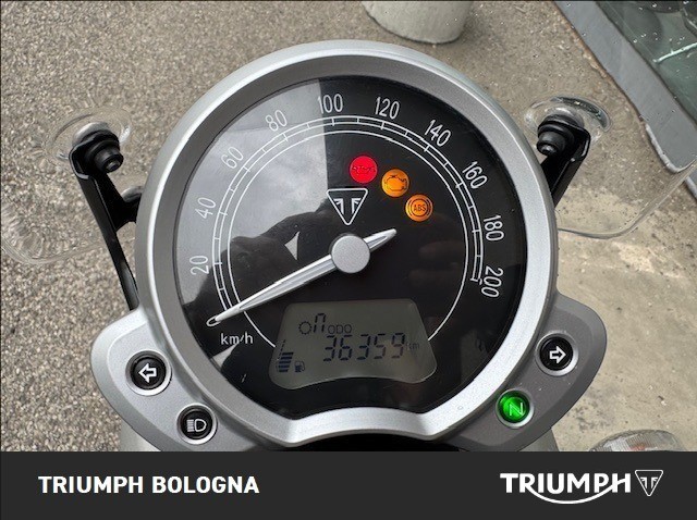 TRIUMPH Street Twin 900 