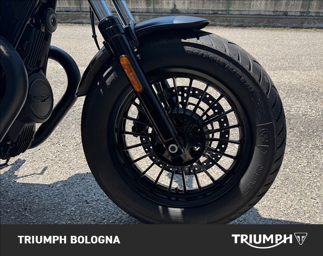 MOTO GUZZI V9 850 Bobber