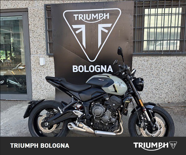 TRIUMPH Trident 660 Diablo Red / Sapphire Black Abs
