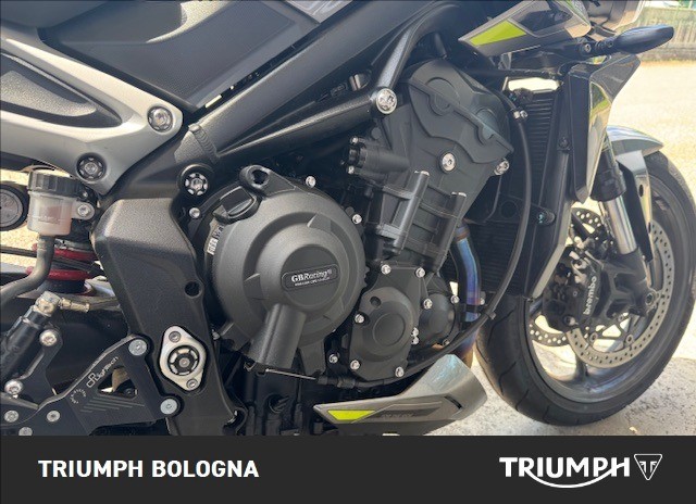 TRIUMPH Street Triple 765 R