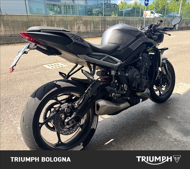 TRIUMPH Street Triple 765 R