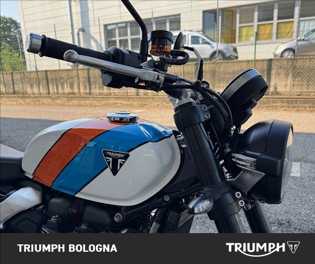 TRIUMPH Speed Twin 900 Pure White/Blue/Orange Abs