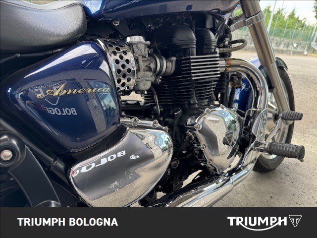 TRIUMPH America 865 Twin Tone