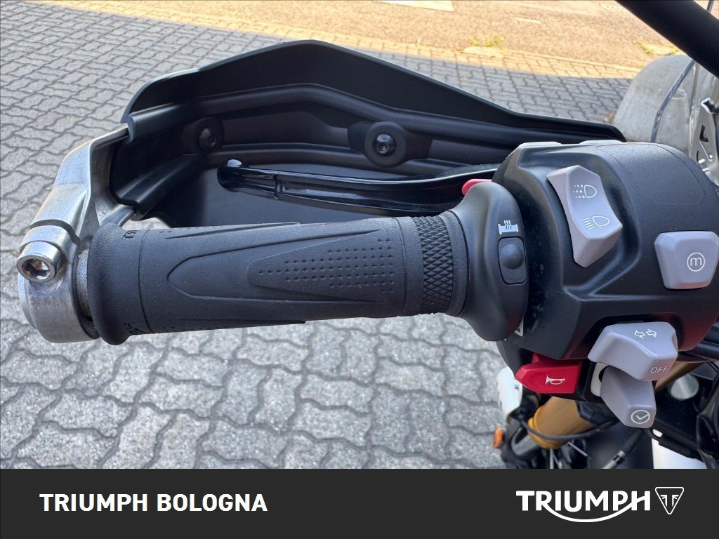 TRIUMPH Scrambler 1200 XE Baja Orange/Phantom Black Abs
