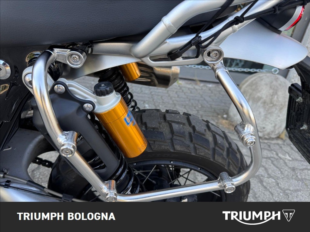 TRIUMPH Scrambler 1200 XE Baja Orange/Phantom Black Abs