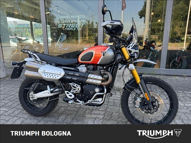 TRIUMPH Scrambler 1200 XE Baja Orange/Phantom Black Abs